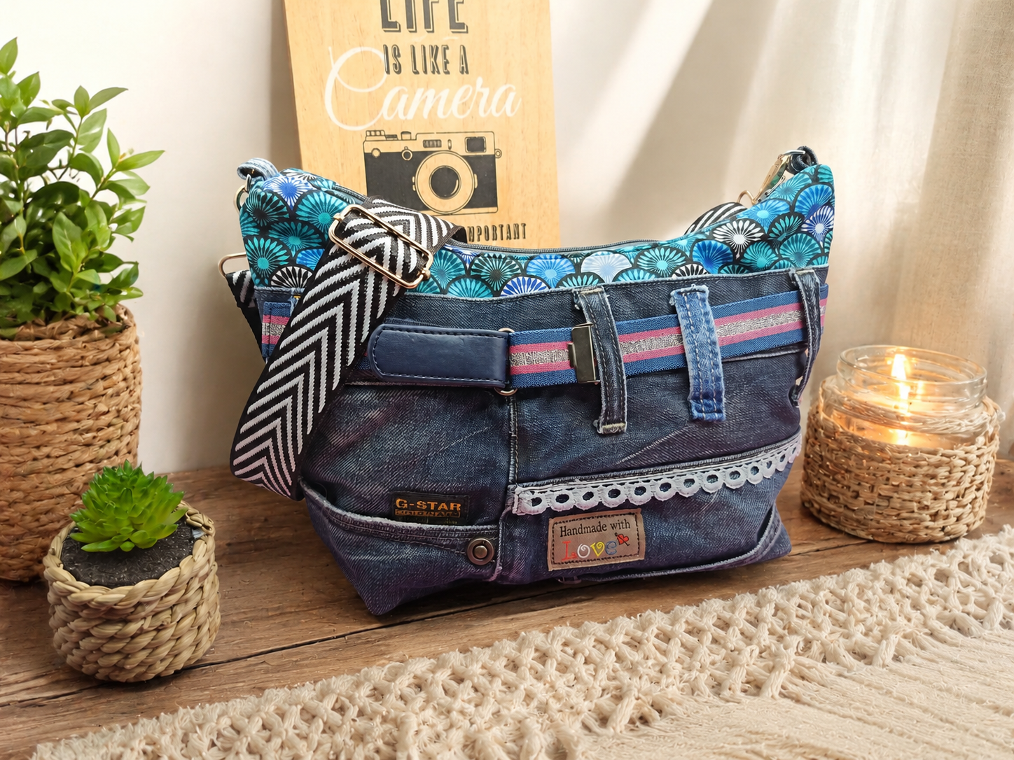 Sac croissant « Denim Belt Chic »
