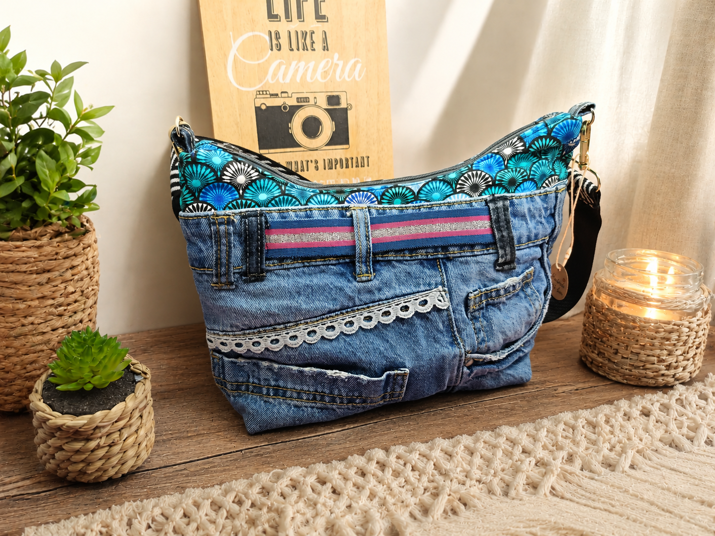 Sac croissant « Denim Belt Chic »