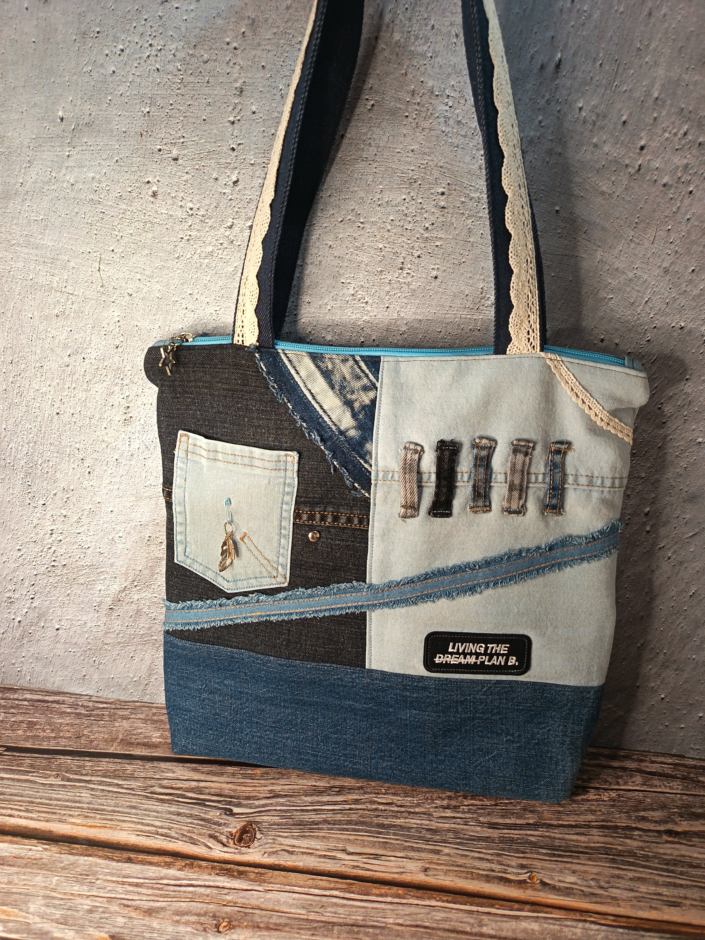 Tote bag denim upcyclé « Living the Dream »