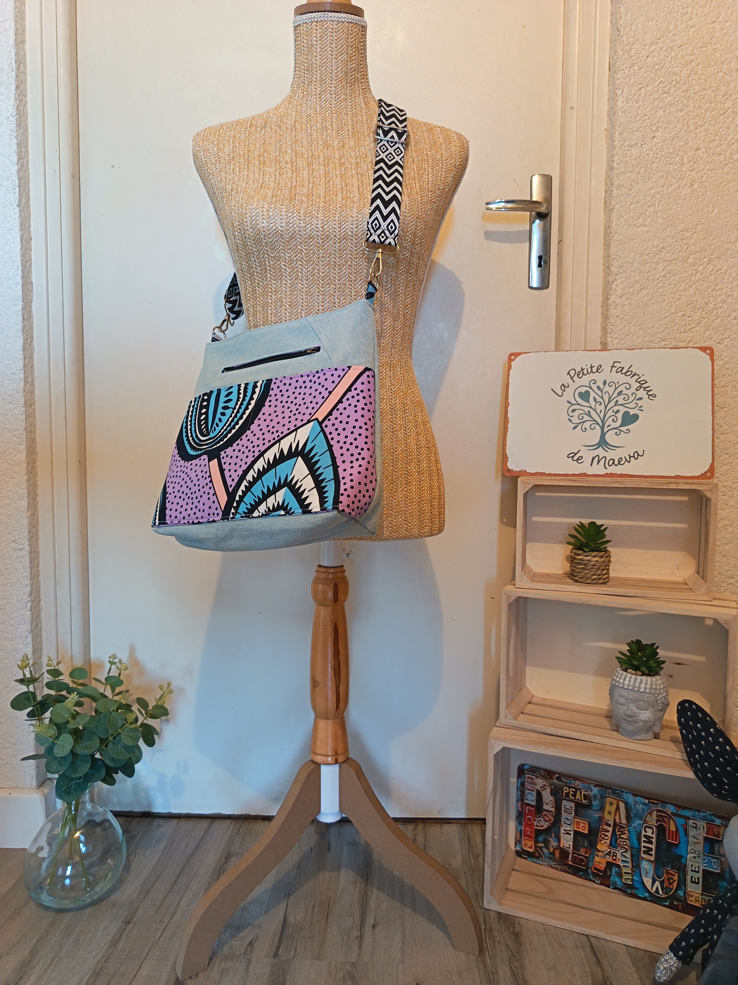 Sac Bandoulière Wax & Jean Recyclé – Hakuna Matata