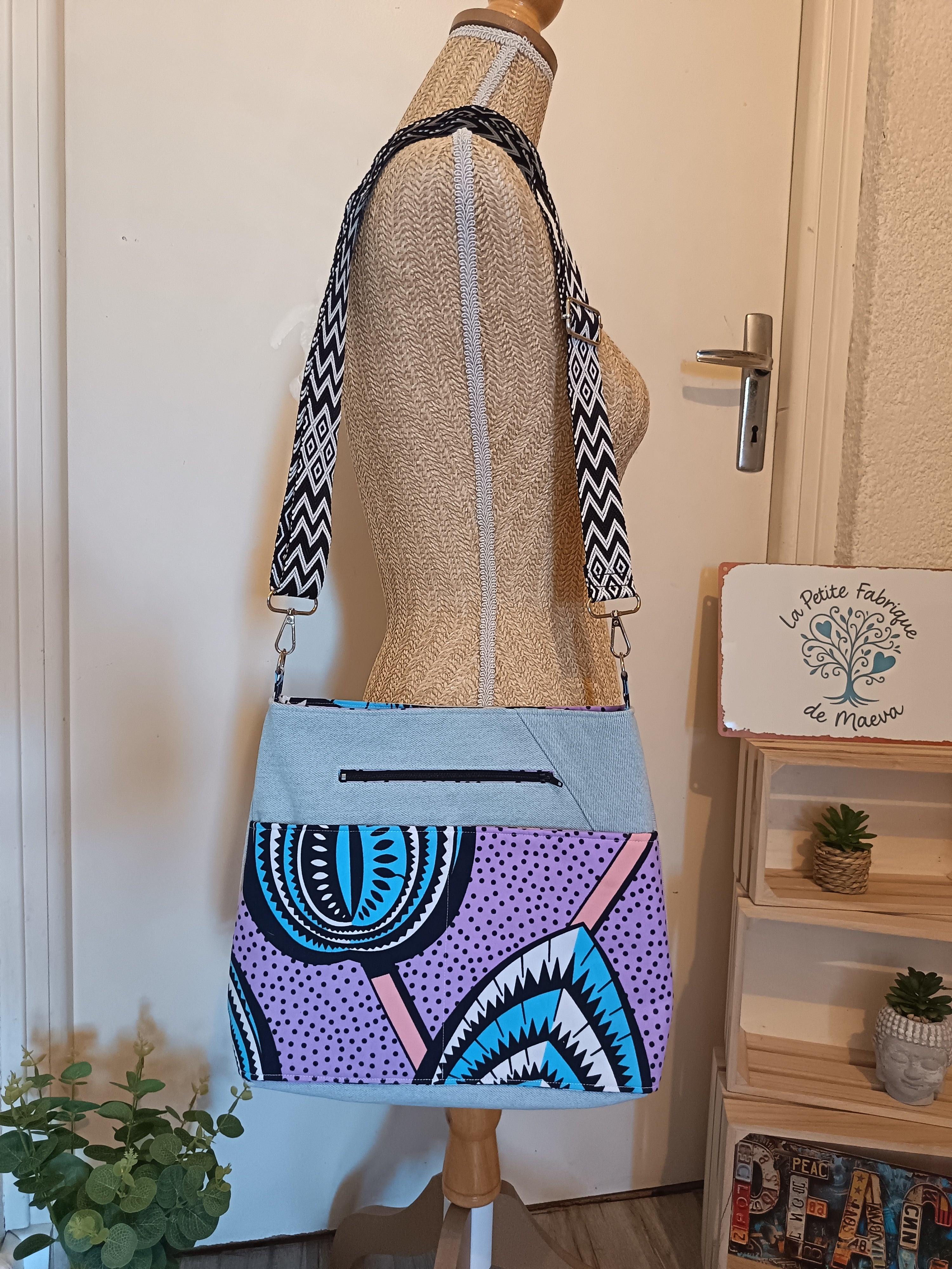 Sac Bandoulière Wax & Jean Recyclé – Hakuna Matata