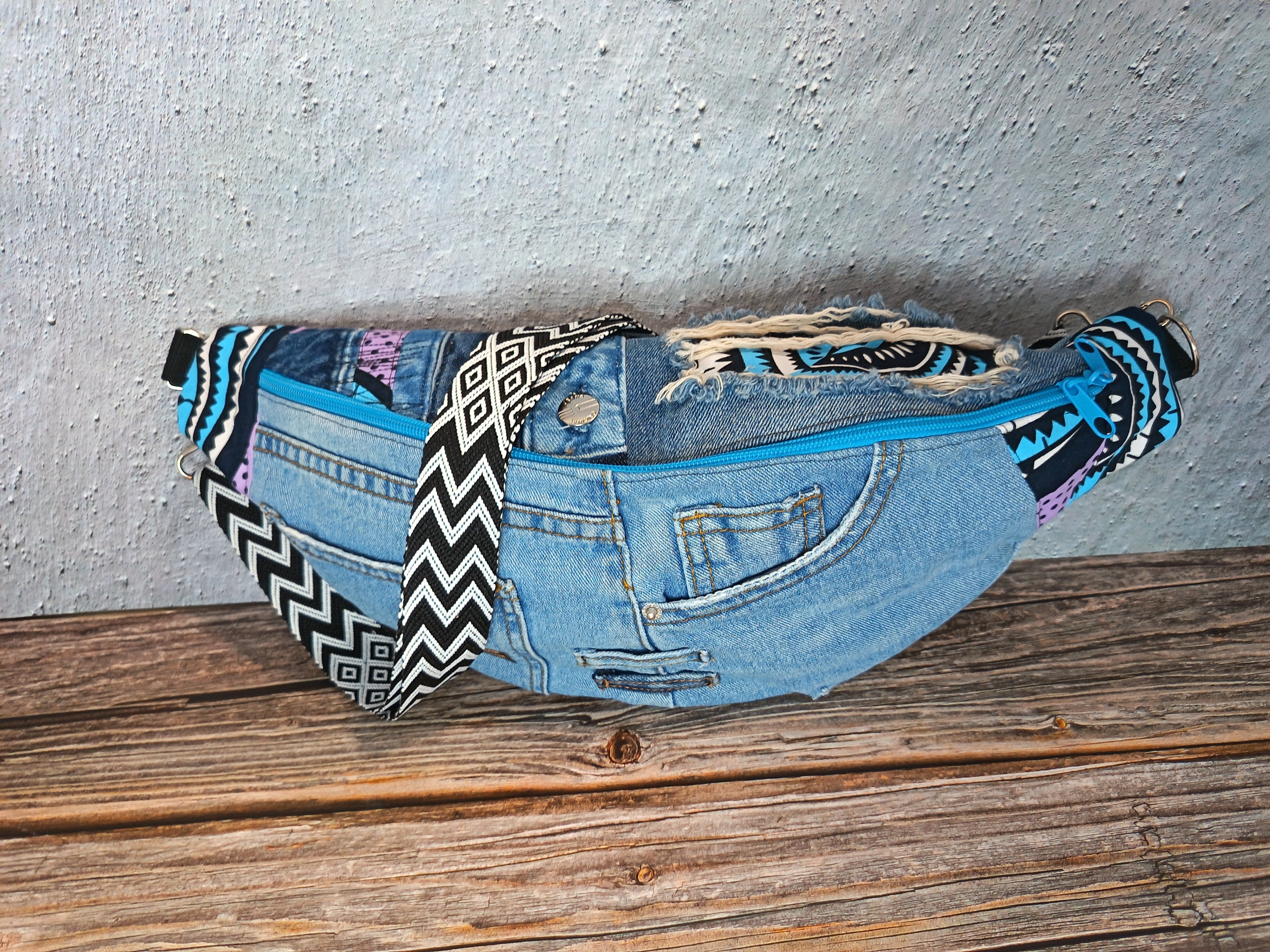 Banane Patchwork Jean Recyclé & Imprimé Wax – Hakuna Matata