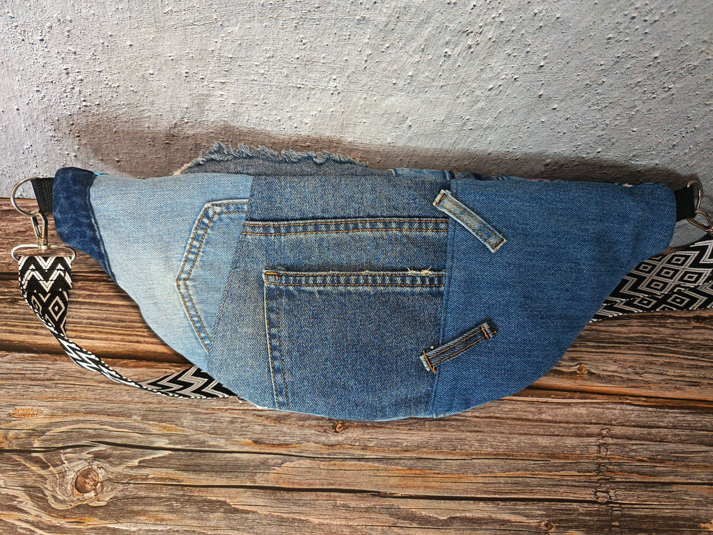 Banane Patchwork Jean Recyclé & Imprimé Wax – Hakuna Matata